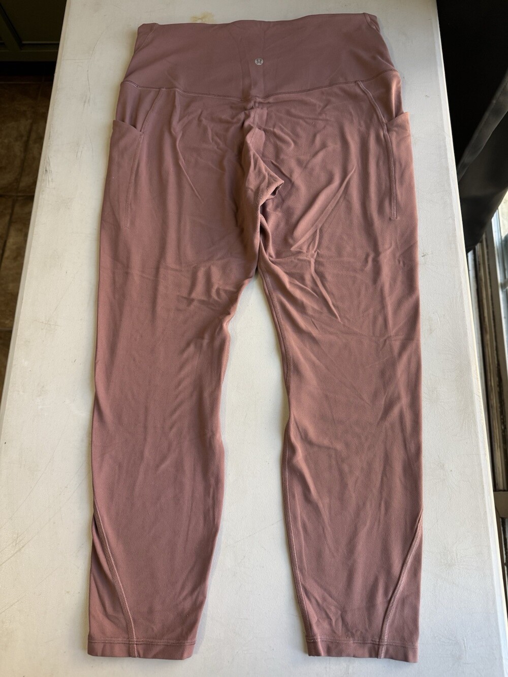 Lululemon Mauve Leggings with Pockets Size 12